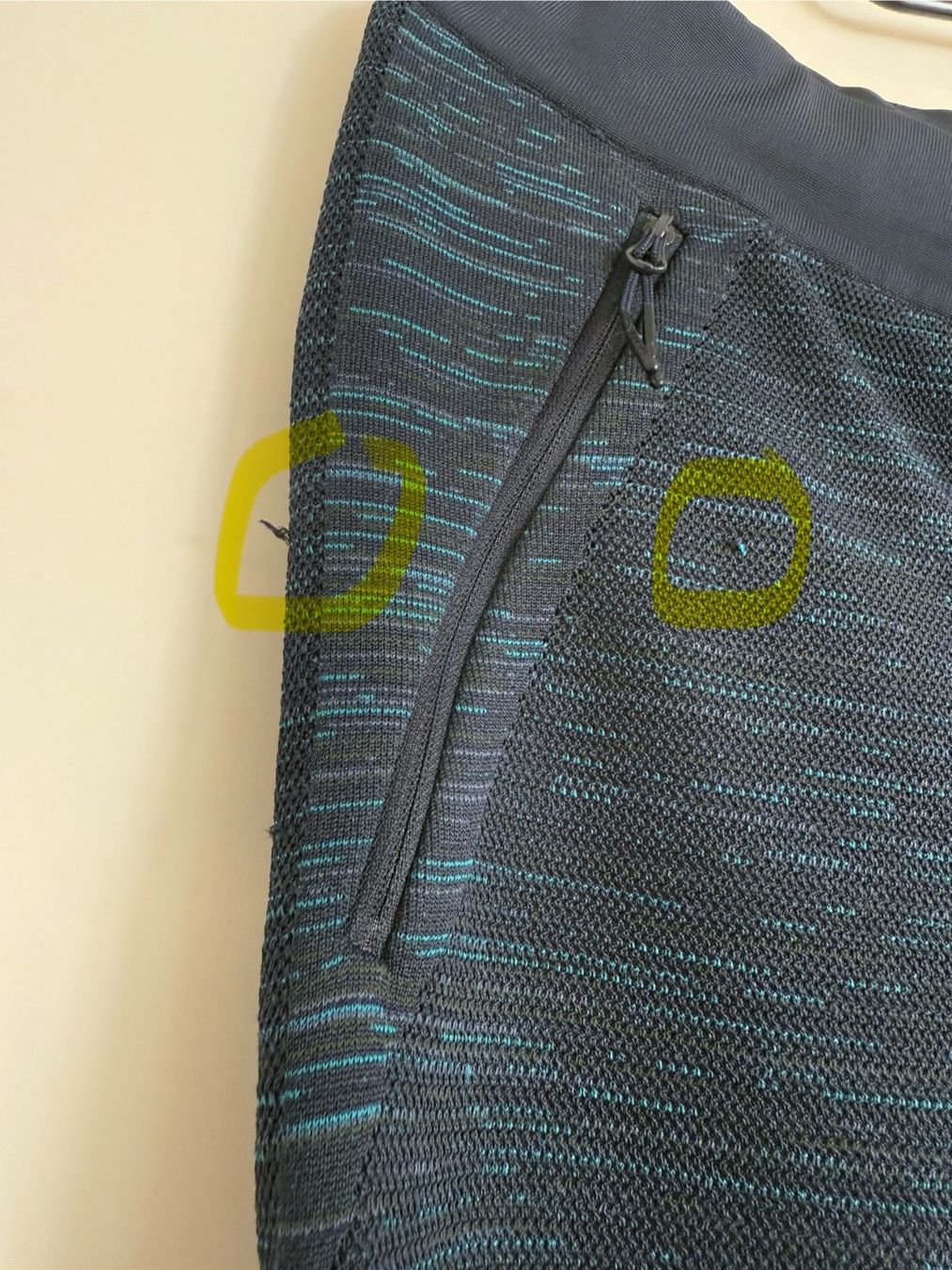 Adidas Completi & Tailleur: Adidas Trainingsanzug Grösse M – Usato da Oberglatt ZH venduto da lar_2nv2 4