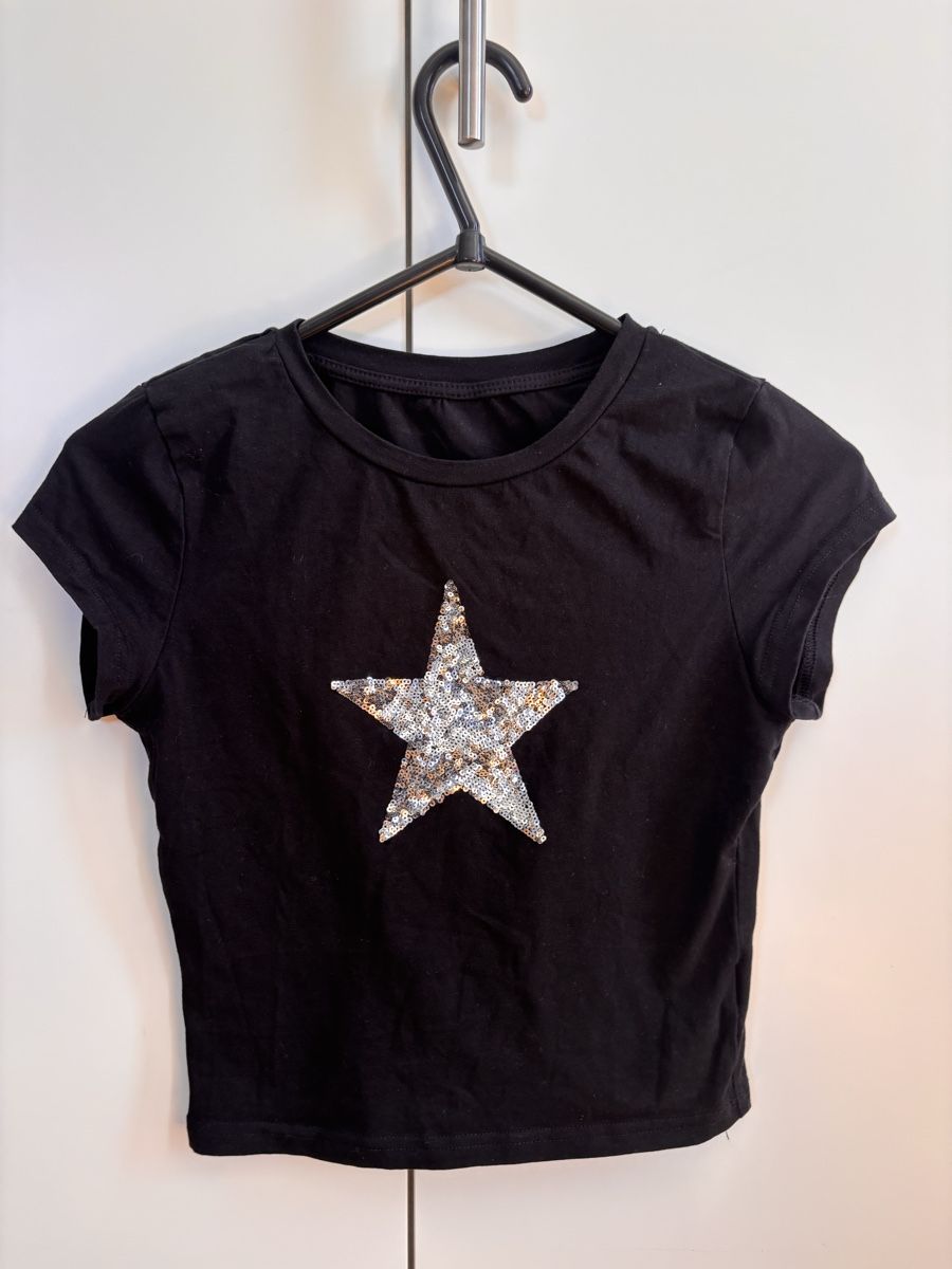 T-shirt: T-Shirt mit Pailletten-Stern – Usato da Erlen venduto da xdi_yy28