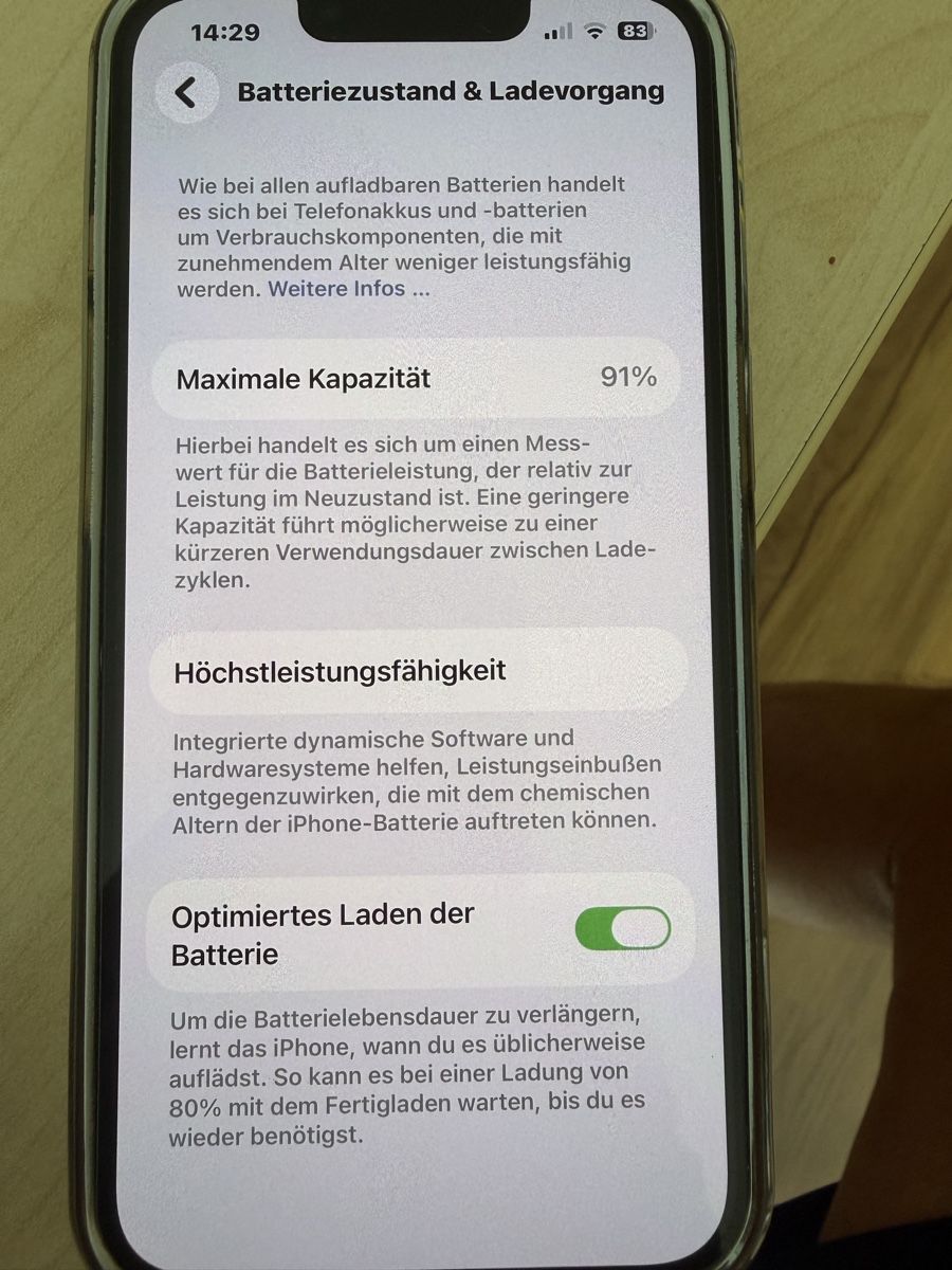 Apple Portables: iPhone 13  128GB Schwarz   – D'occasion à Rickenbach Sulz par Gechristen 4