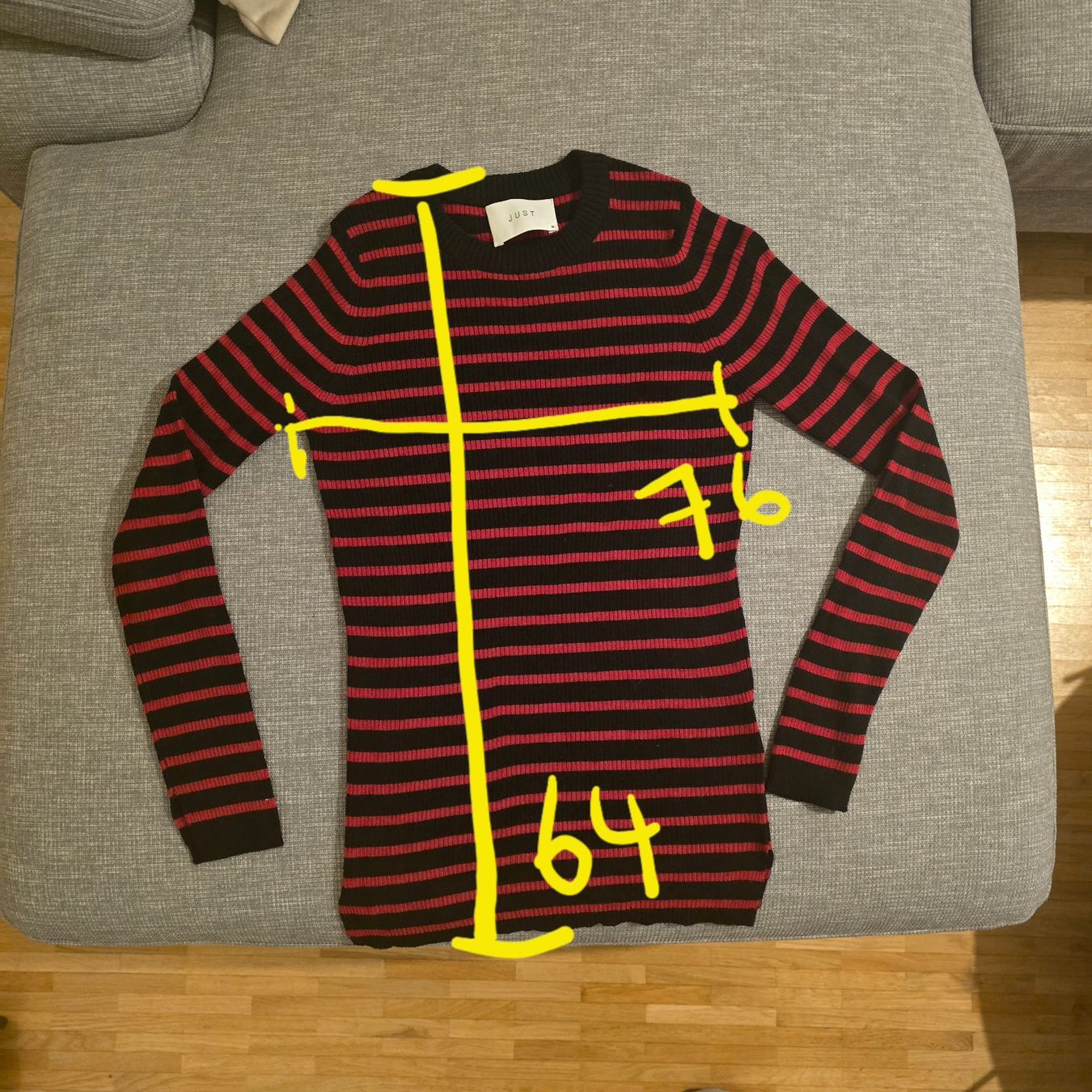 Maglioni & Felpe: Strickpullover rot-schwarz gestreift aus Wolle – Usato da Zürich venduto da ale_bg2x 5