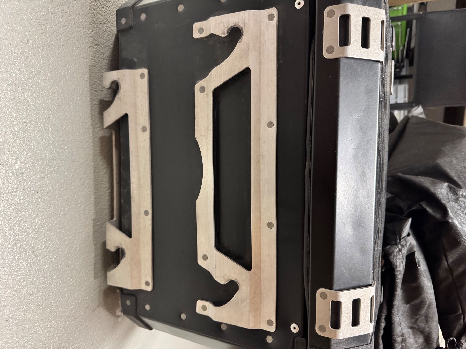 Suzuki Topcase: Suzuki Motorradkoffer – Nuovo (secondo la descrizione) da Kappel am Albis venduto da Menazee 3