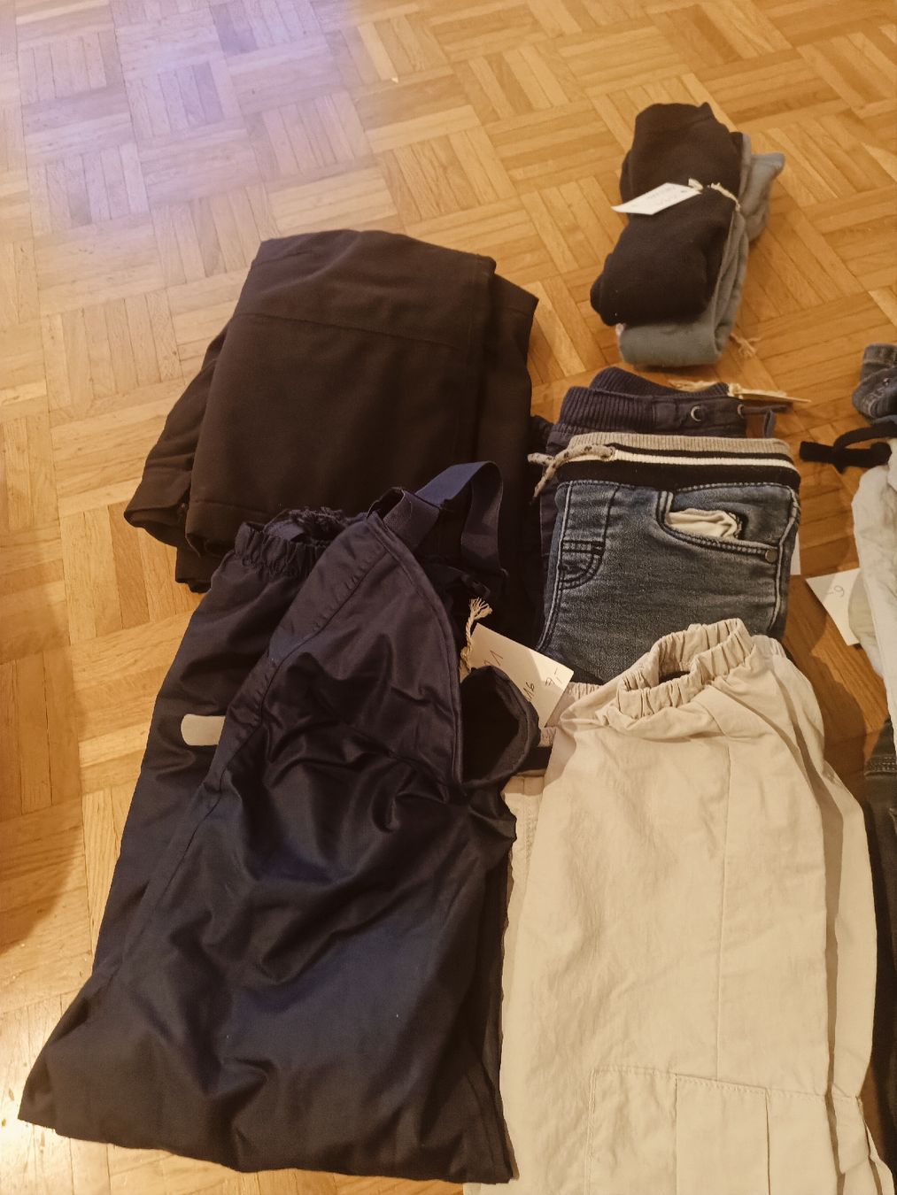 Lotti & Set di vestiti: Kleiderpaket 110/116 – Usato da Therwil venduto da Lali1921 2