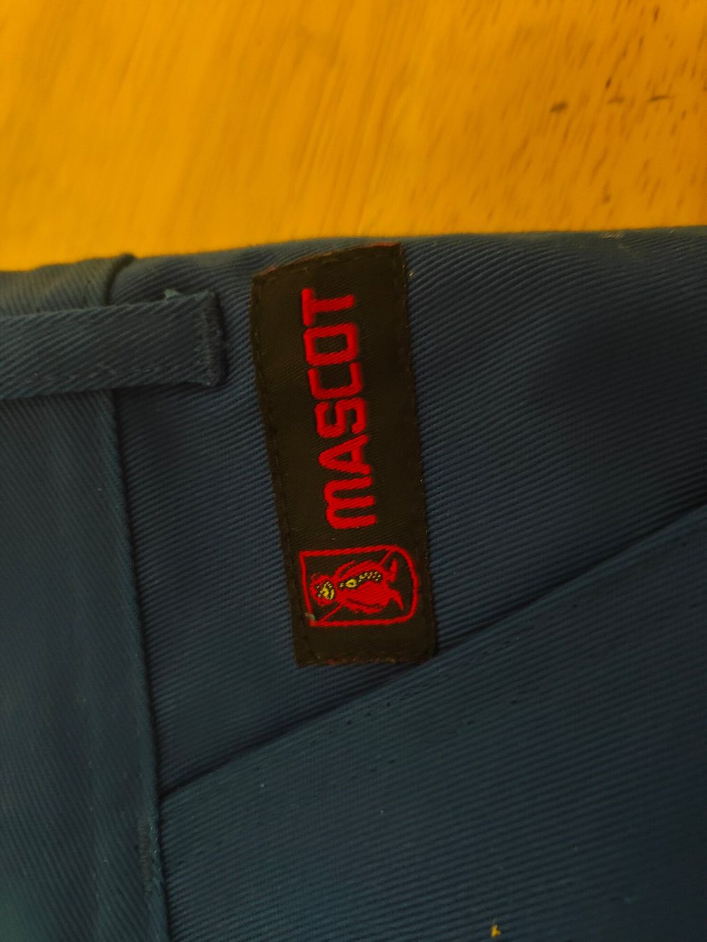 Pantaloni: Arbeitshose Mascot, defekt. – Difettoso da Studen BE venduto da Paplo 3