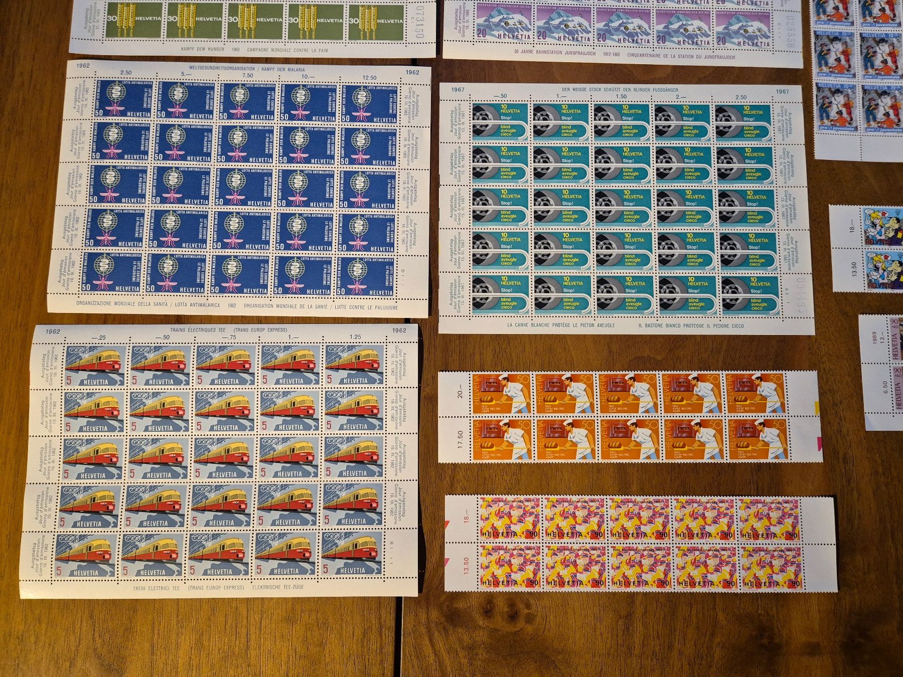 Tutti i francobolli: Frankaturware 100 CHF. GRATISLIEFERUNG ! – Nuovo (secondo la descrizione) da Horgen venduto da frankatur 4