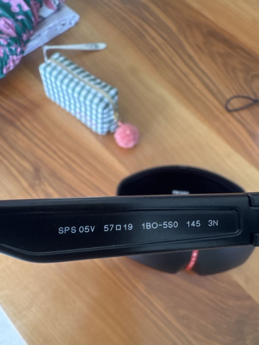 Prada Brillen & Gläser: Prada Sonnenbrille wie neu! – Gebraucht aus Gipf-Oberfrick von Iberico 7