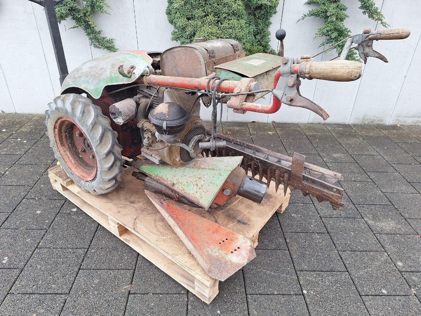 Rapid Trattori: Rapid Motormäher Einachser Traktor – Difettoso da Auw venduto da Zuendapp1952 2