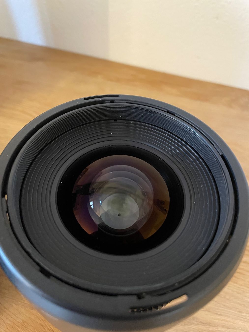 Samyang Obiettivi: Samyang 24 mm T1.5 - EF Mount – Usato da Biel/Bienne venduto da HerrVogel 1