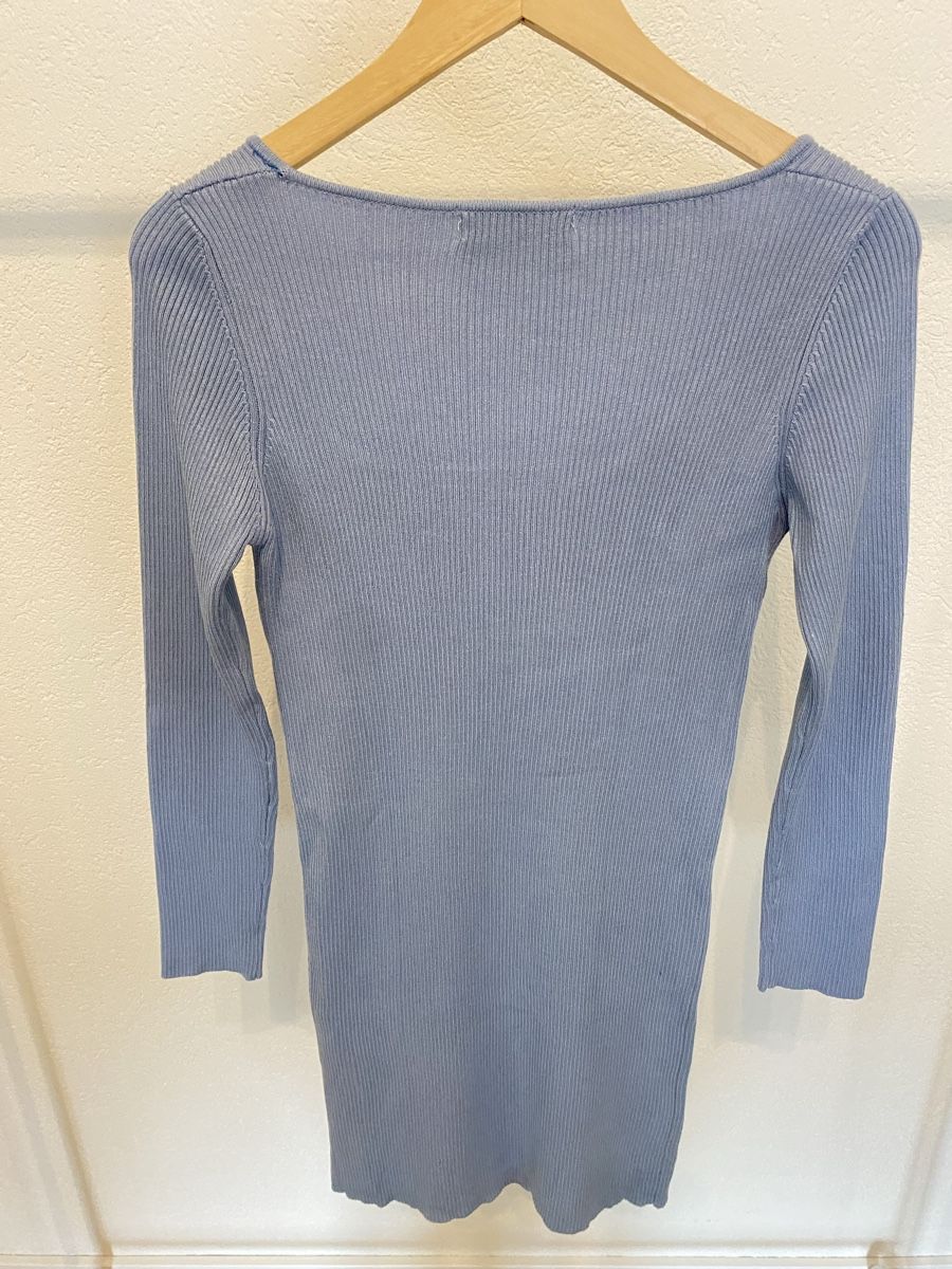 Stradivarius Vestiti: Hellblaues Strickkleid von Stradivarius – Nuovo (secondo la descrizione) da Wetzikon ZH venduto da purple_44 1