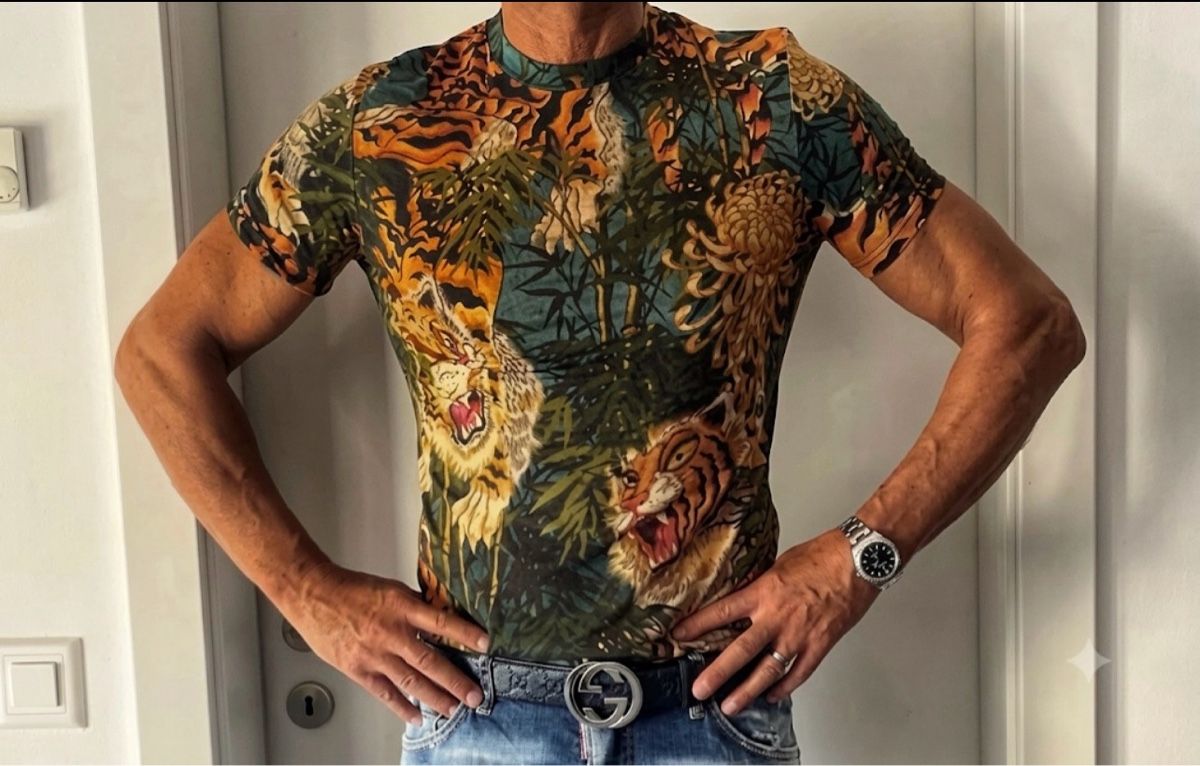 Dsquared2 T-shirts: Dsquared2 t-shirt uomo M – D'occasion à Mendrisio par fly_9wzx