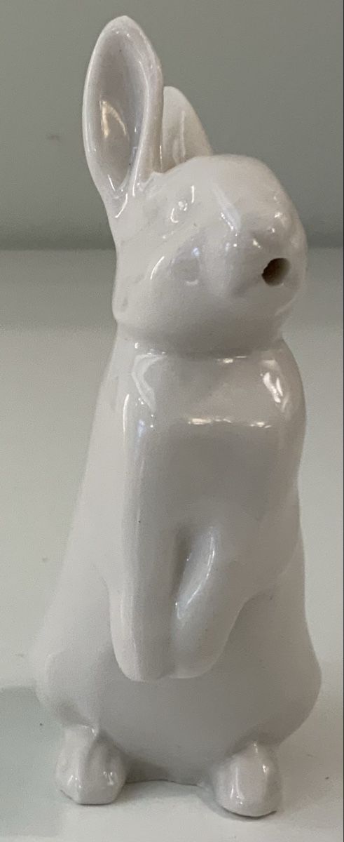 Statuette: Lapin dressé sur ses pattes arrières – Usato da rolle venduto da Tontonjulot