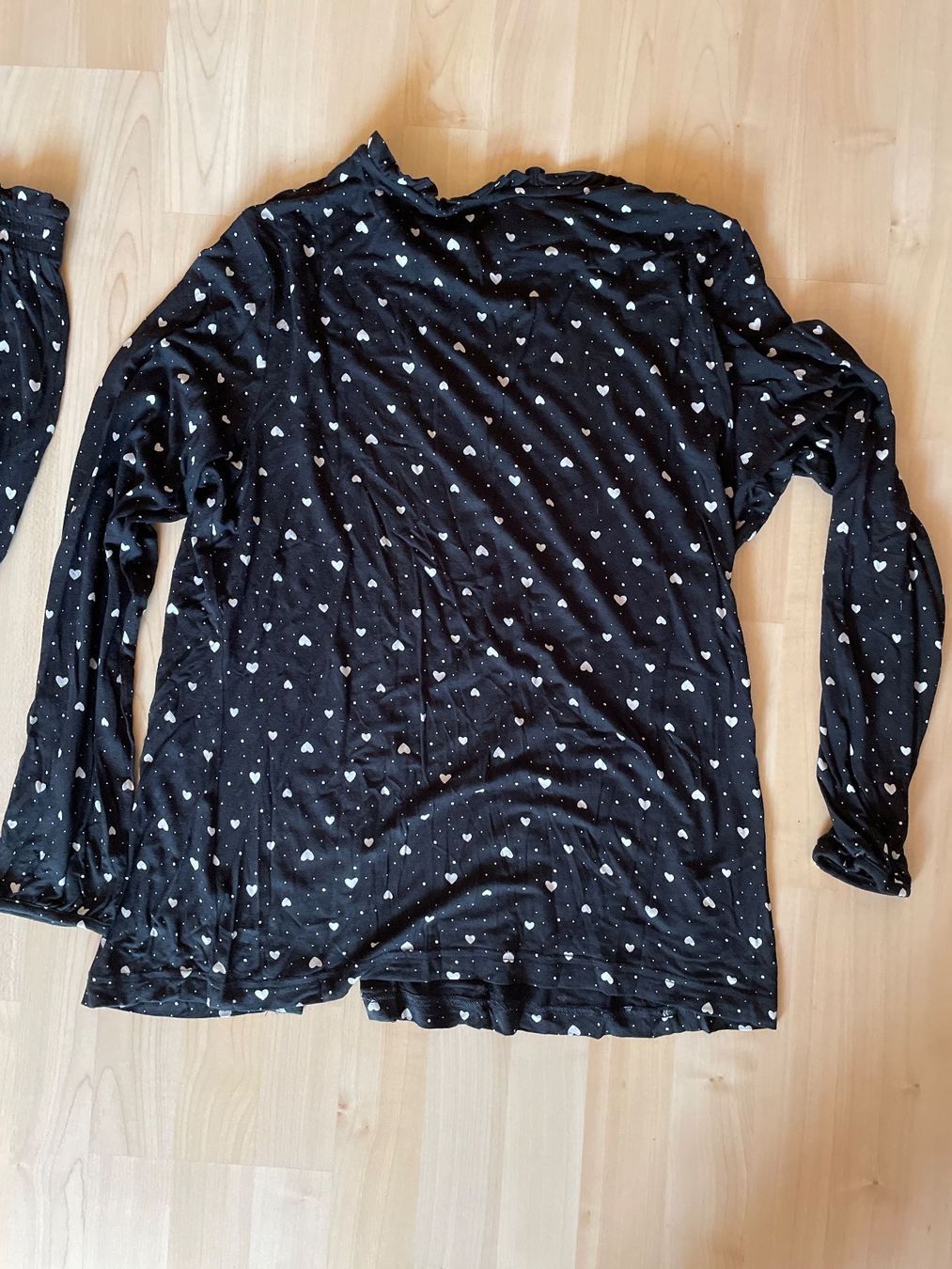 Negligees & Pyjamas: Schwarzes Damen Pijama L – Gebraucht aus Münsingen von Ckolibri 1