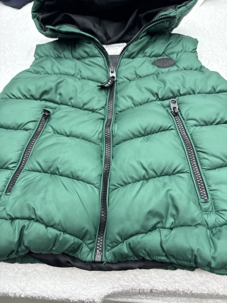 Altro abbigliamento per bambino: Gilet enfant  vert taille 8-9 ans – Nuovo (secondo la descrizione) da Chenens venduto da anasantos90 2