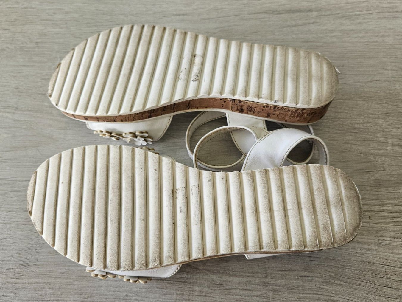 Scarpe per ragazze: Mädchen Sandalen Gr. 35 – Usato da Zug venduto da nikspk 4