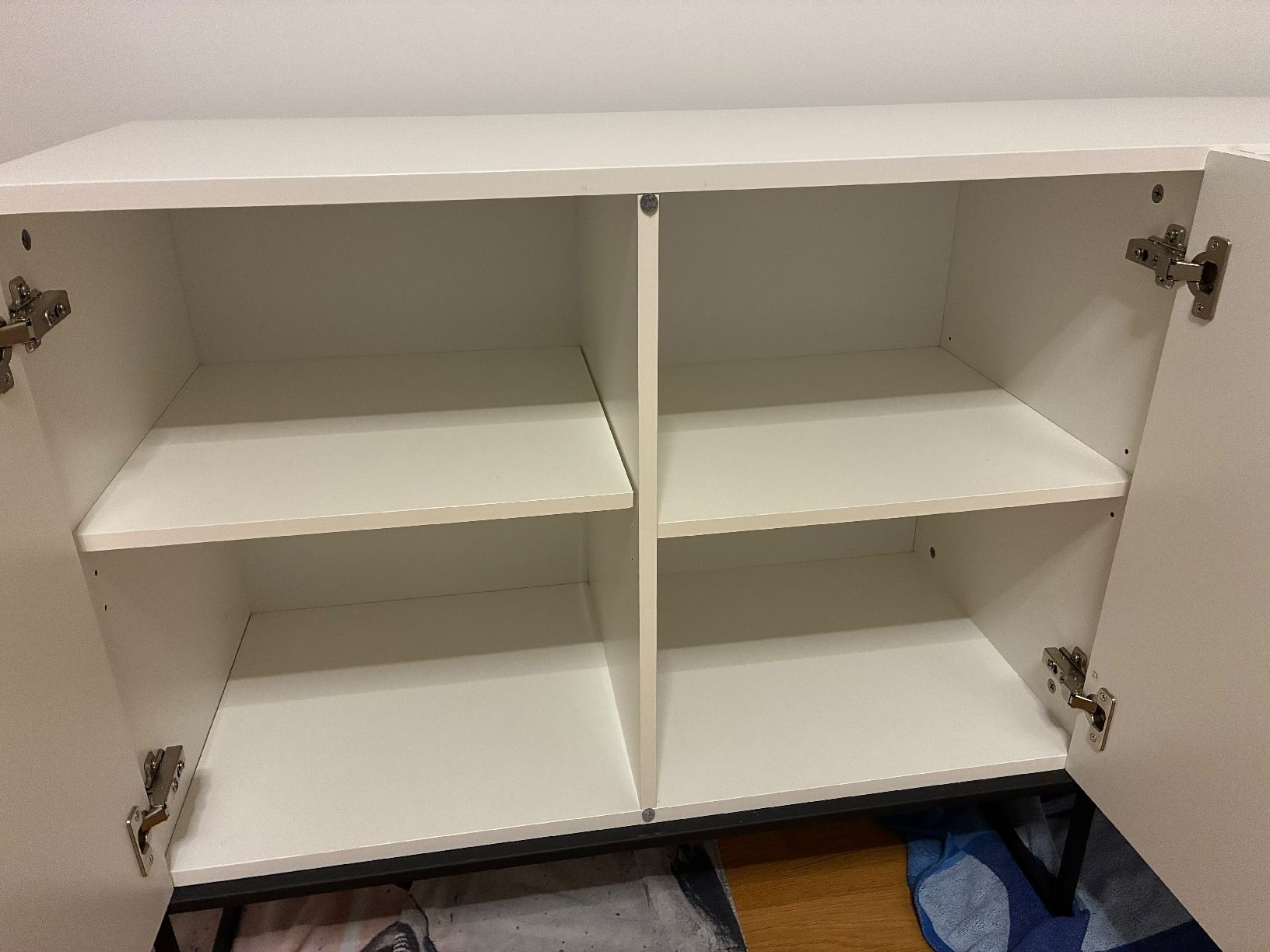 Westwing Cassettiere: Sideboard weiss mit drei Schubladen  – Usato da Münchenstein venduto da sabrinchen02 4