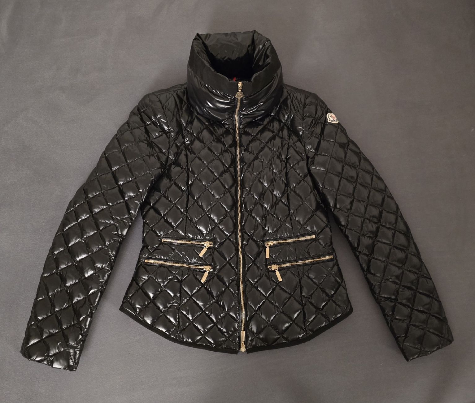 Moncler Giacche: Original Moncler Daunenjacke – Nuovo (secondo la descrizione) da Gattikon venduto da lavric_d 1