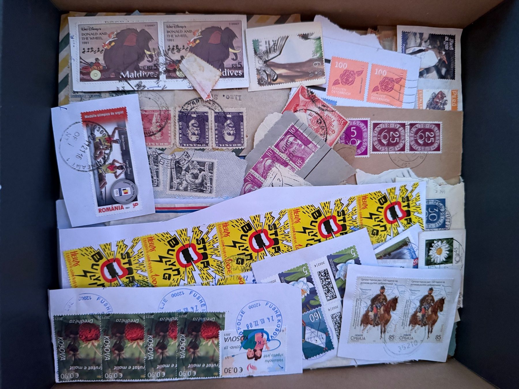 Tutti i francobolli: Briefmarkensammlung weltweit 0.7 Kilo – Usato da Affoltern am Albis venduto da jonas1009 4