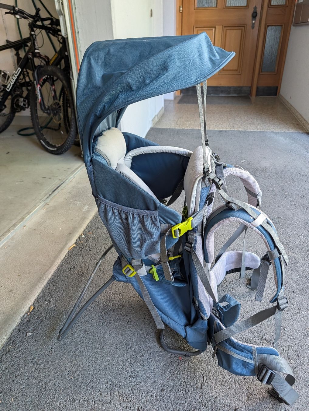 Deuter Marsupi portabebè: Kindertrage Deuter Kid Comfort 1 Plus gebraucht – Usato da Mühleberg venduto da Rambodisli94