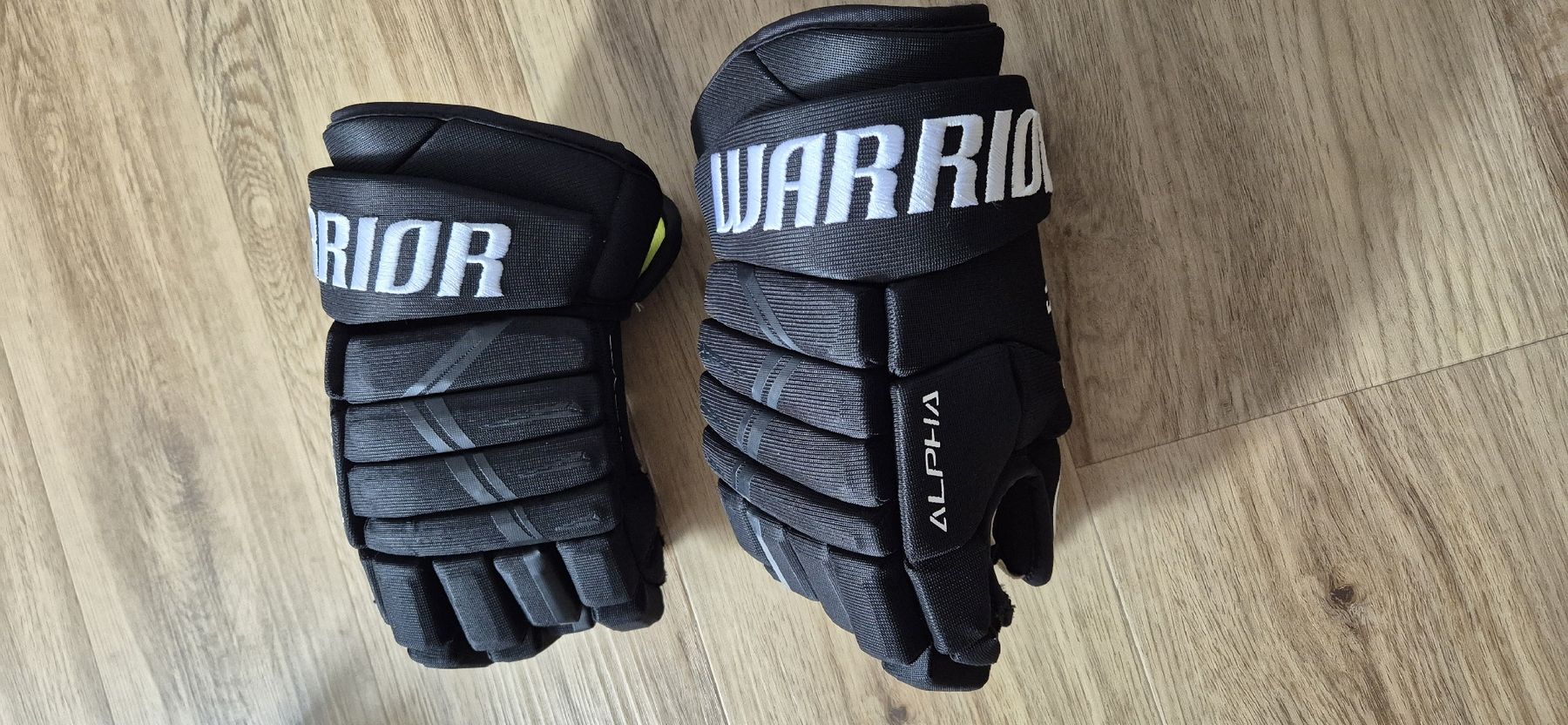 Kinderhandschuhe: Ab 1 Fr. Hockeyhandschuhe – Gebraucht aus Rothrist von Ingold83