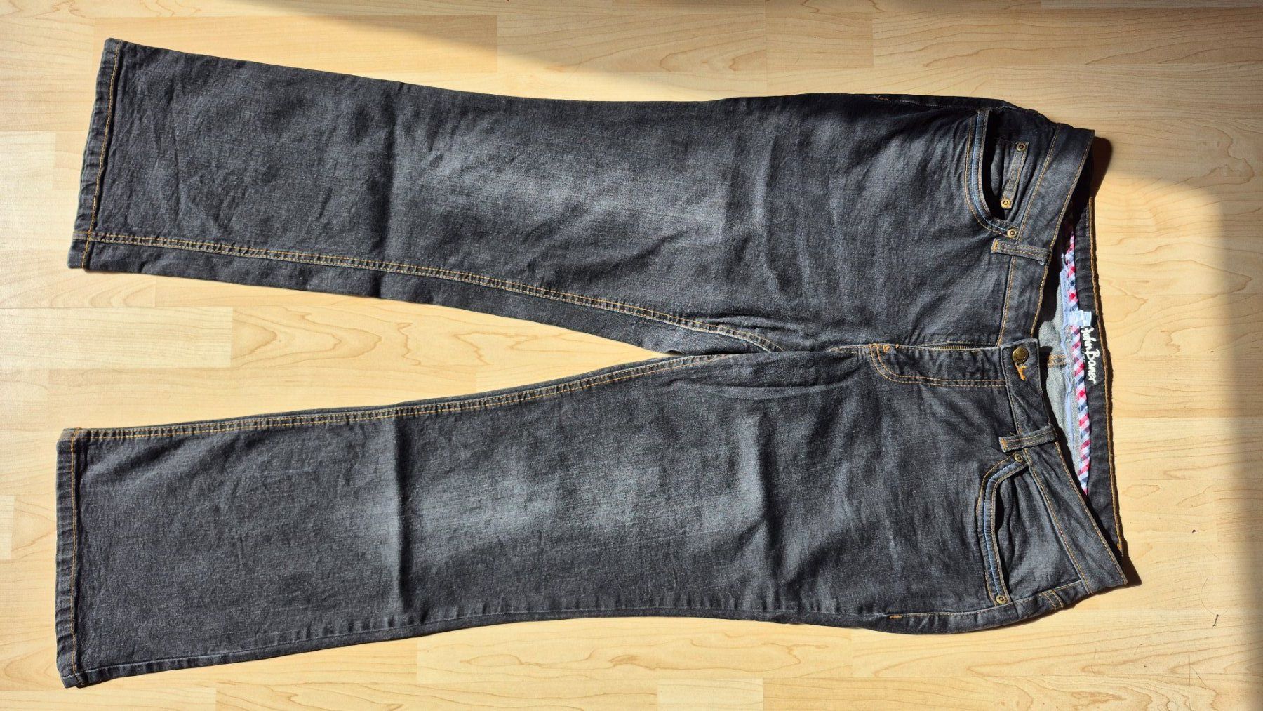John Baner Jeans: Schwarze John Baner Jeans, Grösse 46 – Usato da Engi venduto da Mil_31