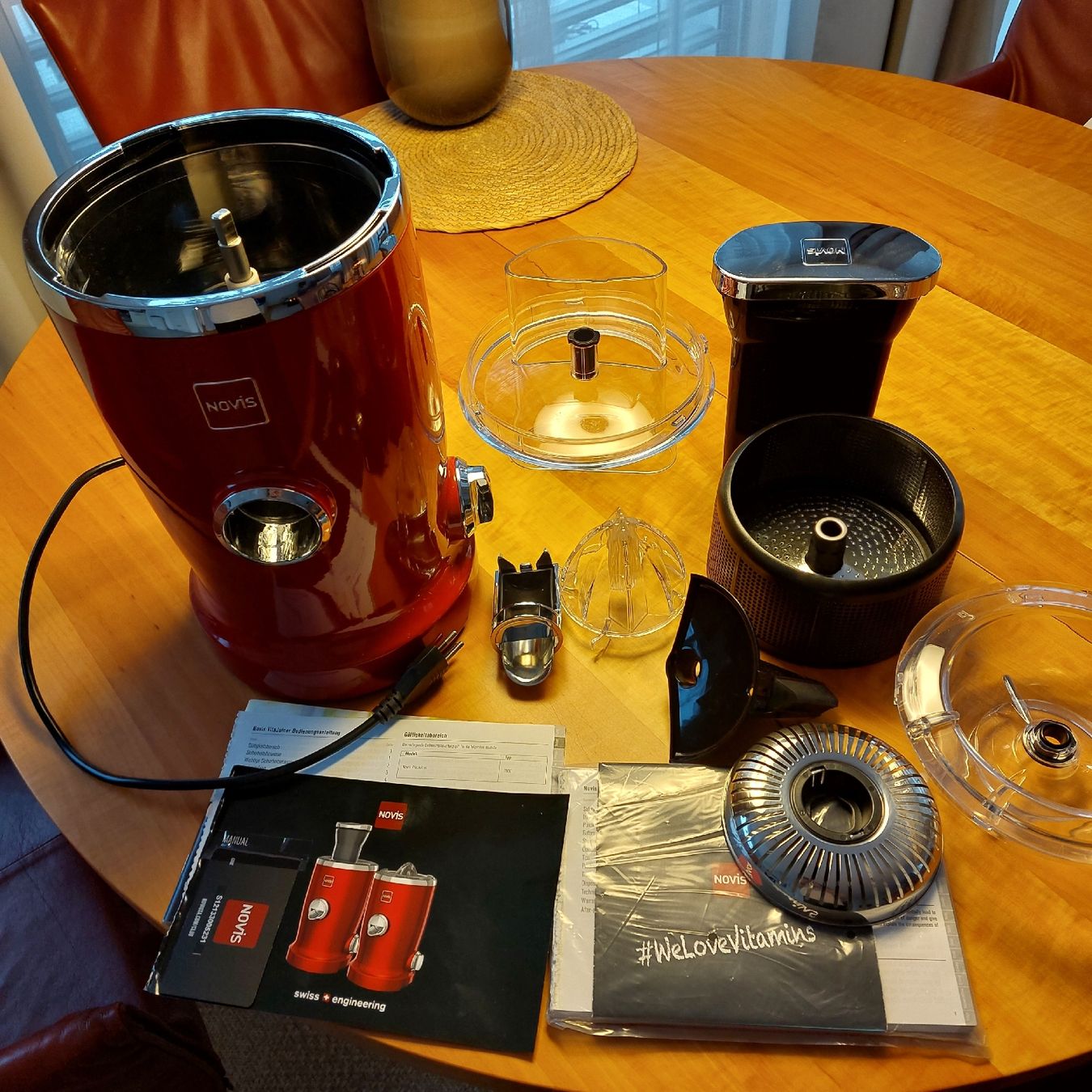 Novis Elettrodomestici da cucina: Novis Vita Juicer Entsafter – Nuovo (secondo la descrizione) da St. Gallen venduto da ostschweiz123