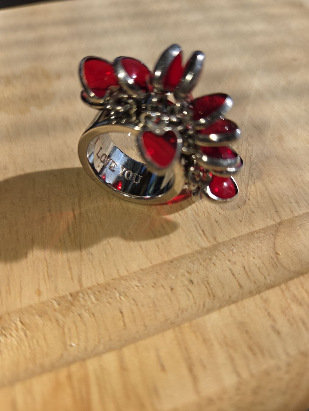 Ringe: Bague fleur rouge tendance – Gebraucht aus Brügg BE von man_xyd9 2