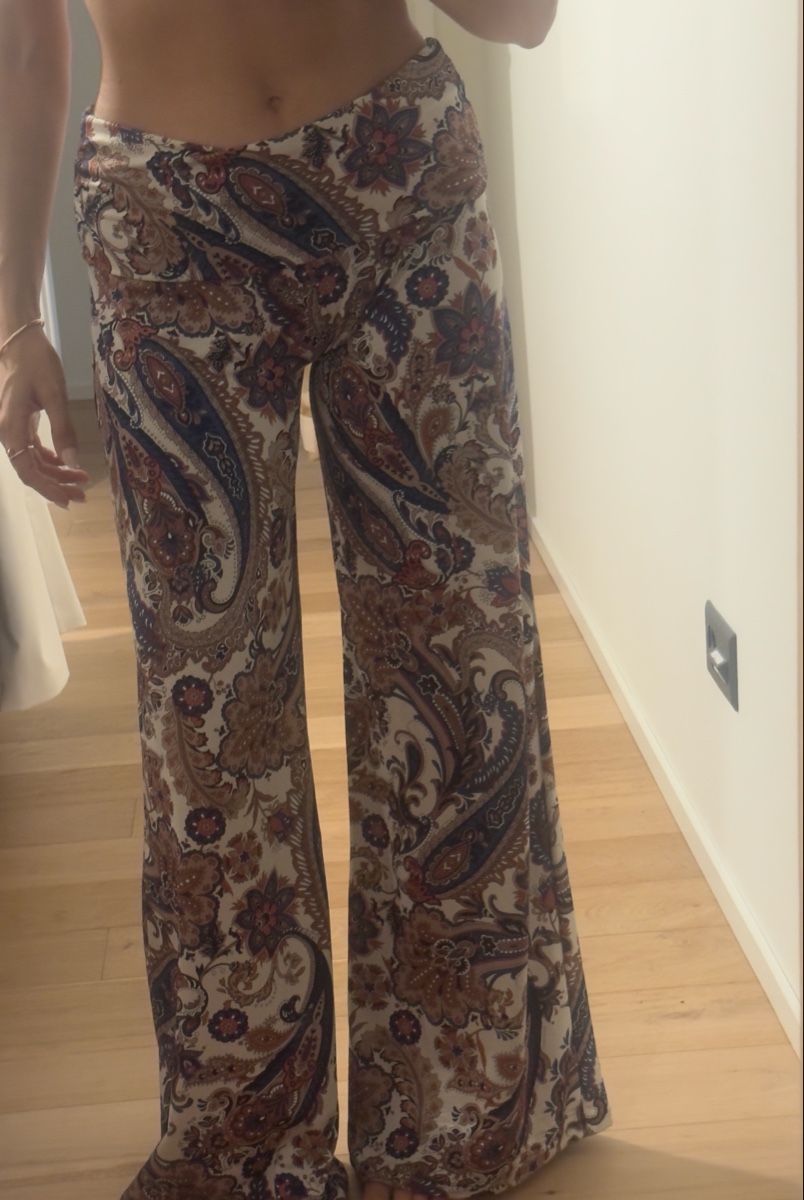 Pantaloni: Wide leg trousers paisley pattern – Nuovo (secondo la descrizione) da Zürich venduto da Sefora_sp