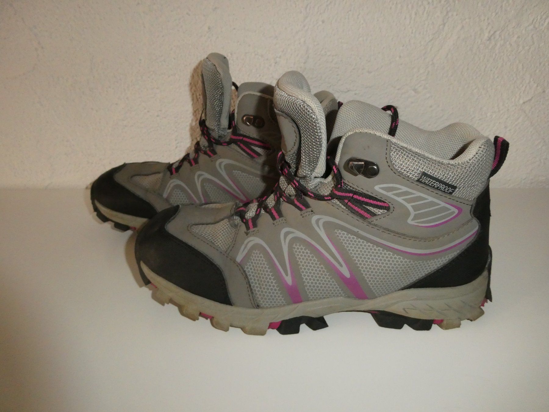 Damenschuhe: Wanderschuh Gr. 37 – Gebraucht aus Mels von KOSL 1