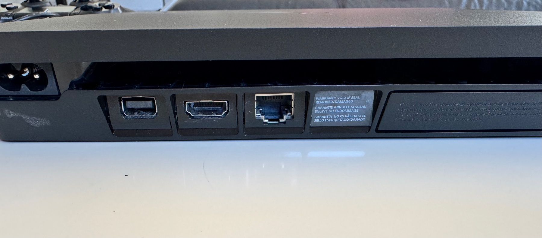 Microsoft Console: Console Microsoft Xbox One X noire avec manette incluse – Difettoso da Leytron venduto da SuPer_BoCk 2