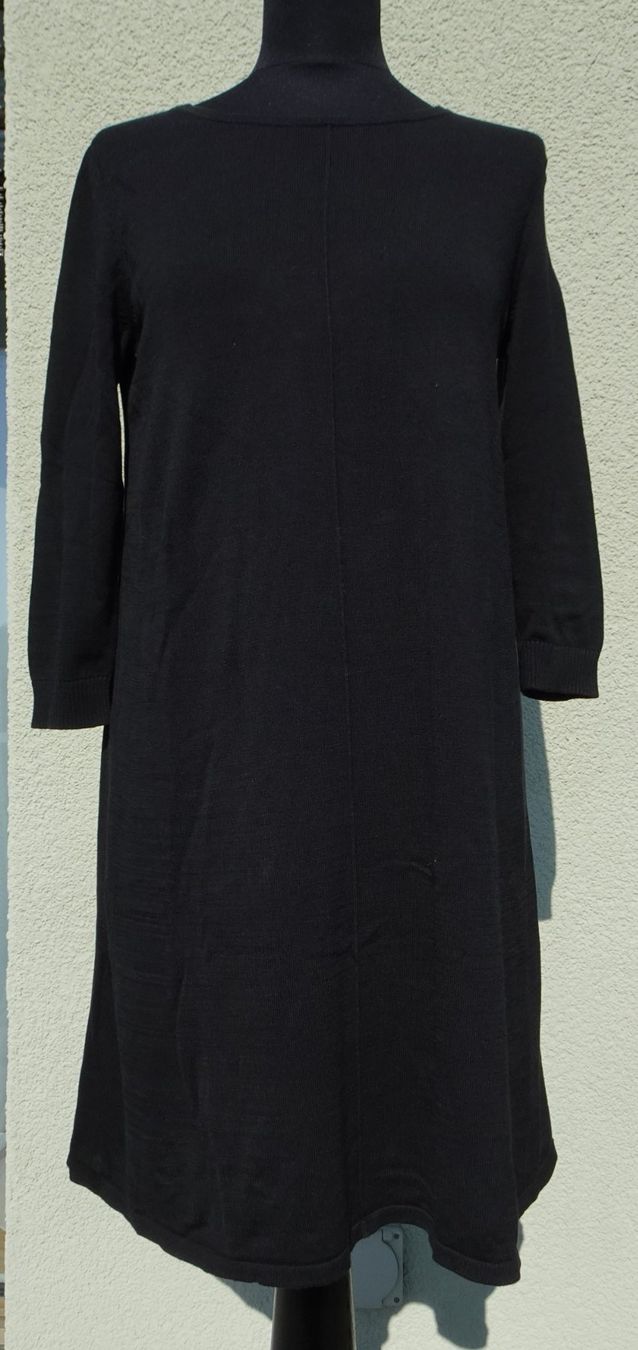 Repeat Robes: Repeat Kleid schwarz langarm Gr 36 Strickkleid – D'occasion à Winterthur par blumeblau77
