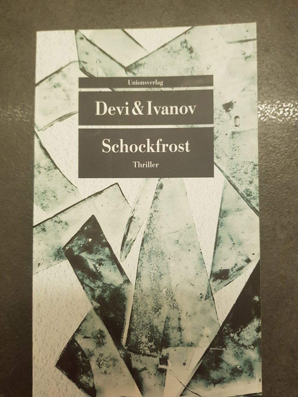 Libri: Schockfrost / Devi & Ivanov / Thriller Zürich – Usato da Dietikon venduto da marconi07