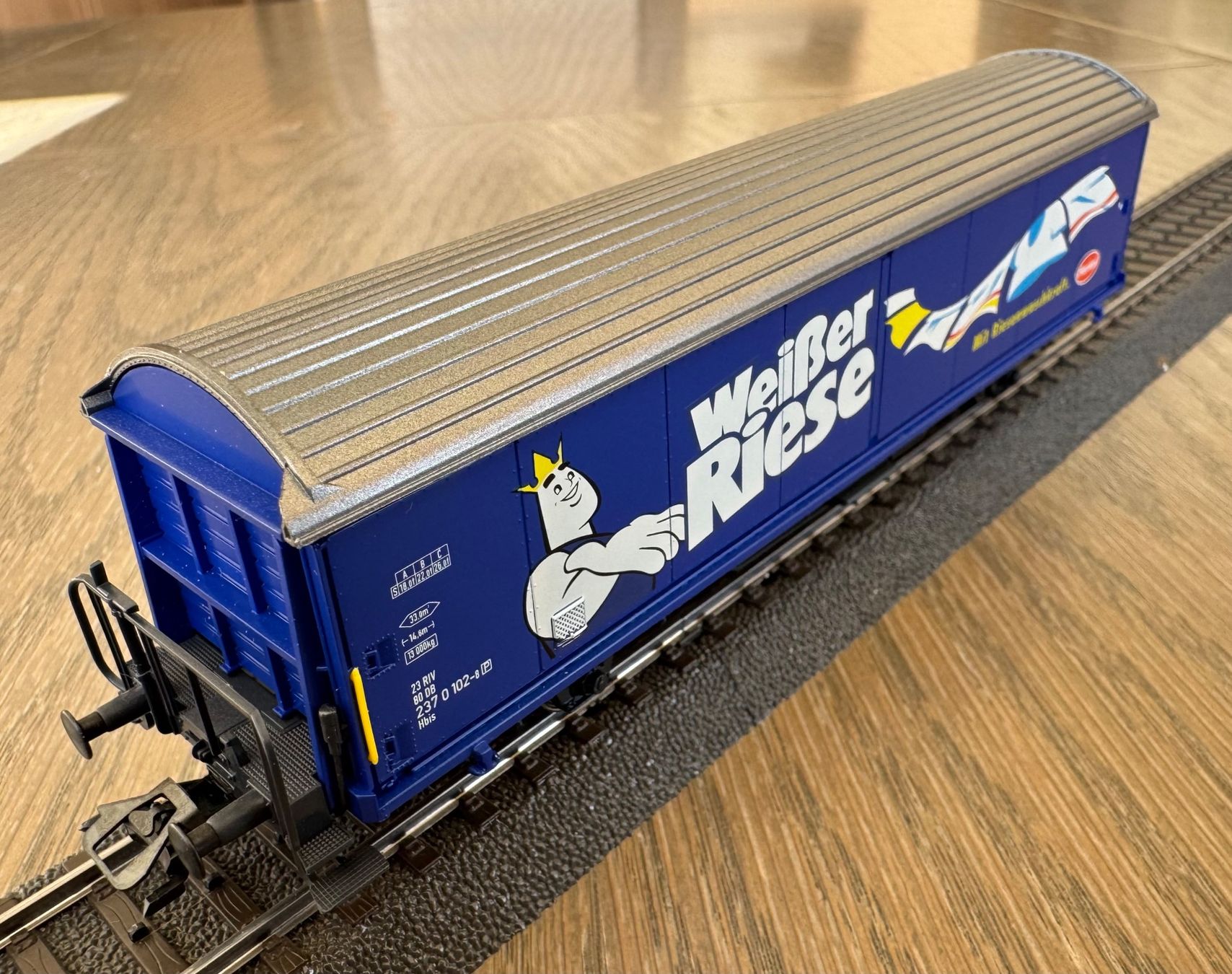 Märklin Modellini di ferrovie: blauer DB-Schiebewand-Güterwagen "Weisser Riese"; fabrikneu – Nuovo (secondo la descrizione) da St. Moritz venduto da Manu7500