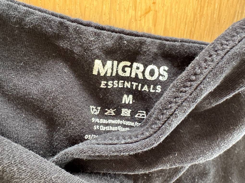 Migros Altra biancheria intima: Migros Still-BH, schwarz, Größe M – Usato da Meilen venduto da JuliaFantasma 1