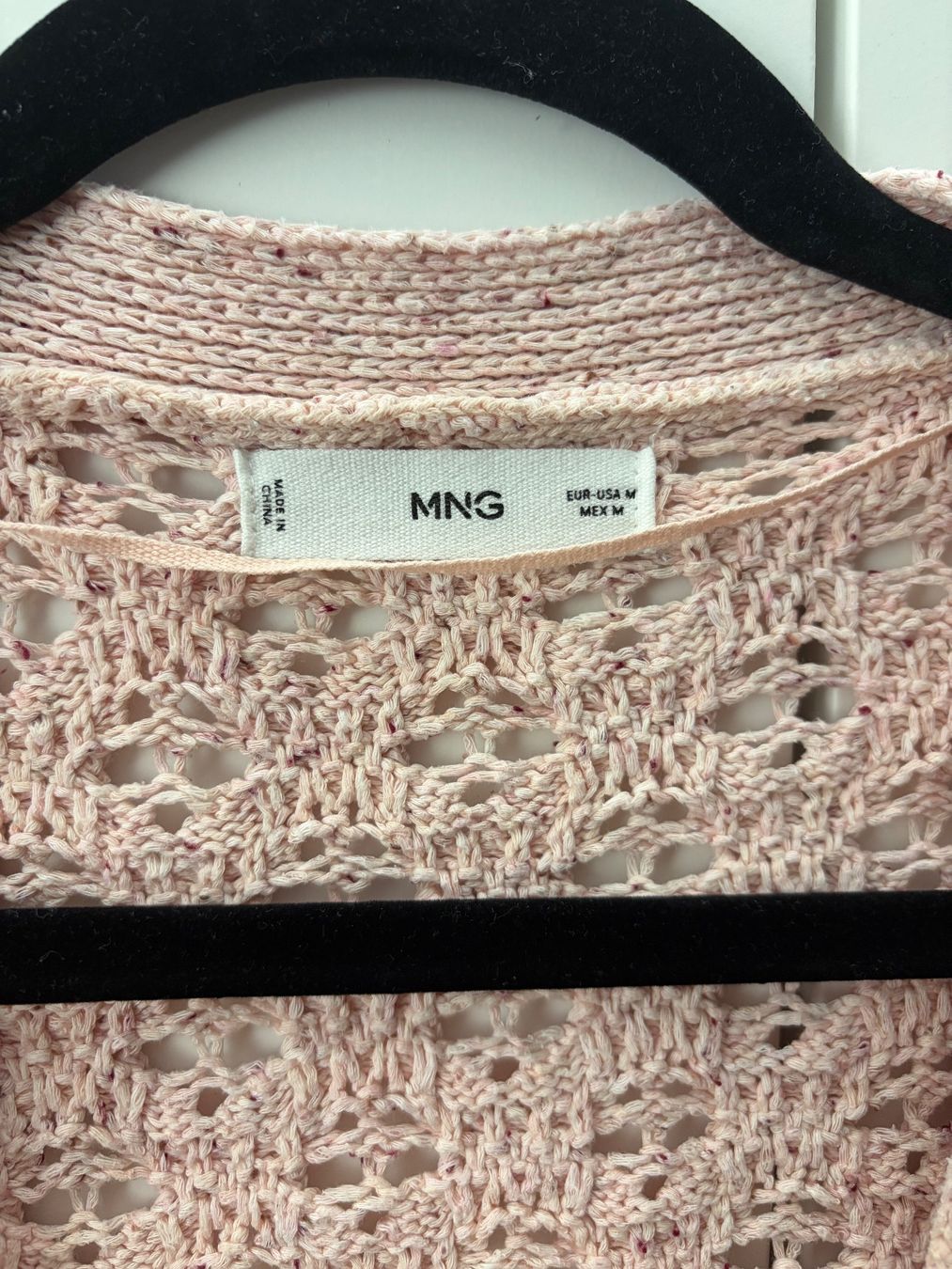 Mango Jacken: Strickjacke Mango rosa grob gestrickt Grösse M – Gebraucht aus Lenzburg von Saskiasaurus 1