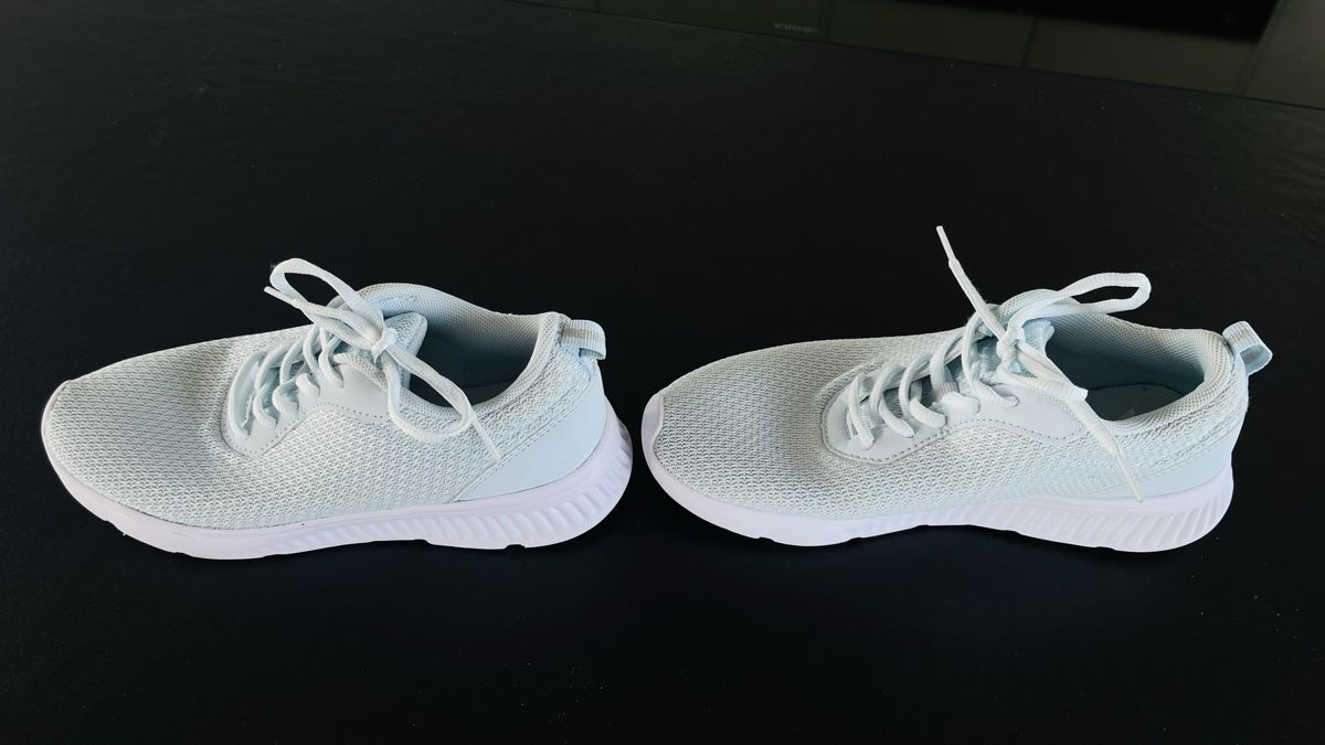 Dosenbach Scarpe da donna: Sneaker VTy , hellblau, Grösse 38, Frühling! – Usato da Merenschwand venduto da katerchen01 1