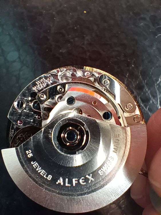 Kit Boîtier Montre Avec Mouvement Chronographe ETA Valjoux 7750 – Montage DIY – Neuf Sans étiquette