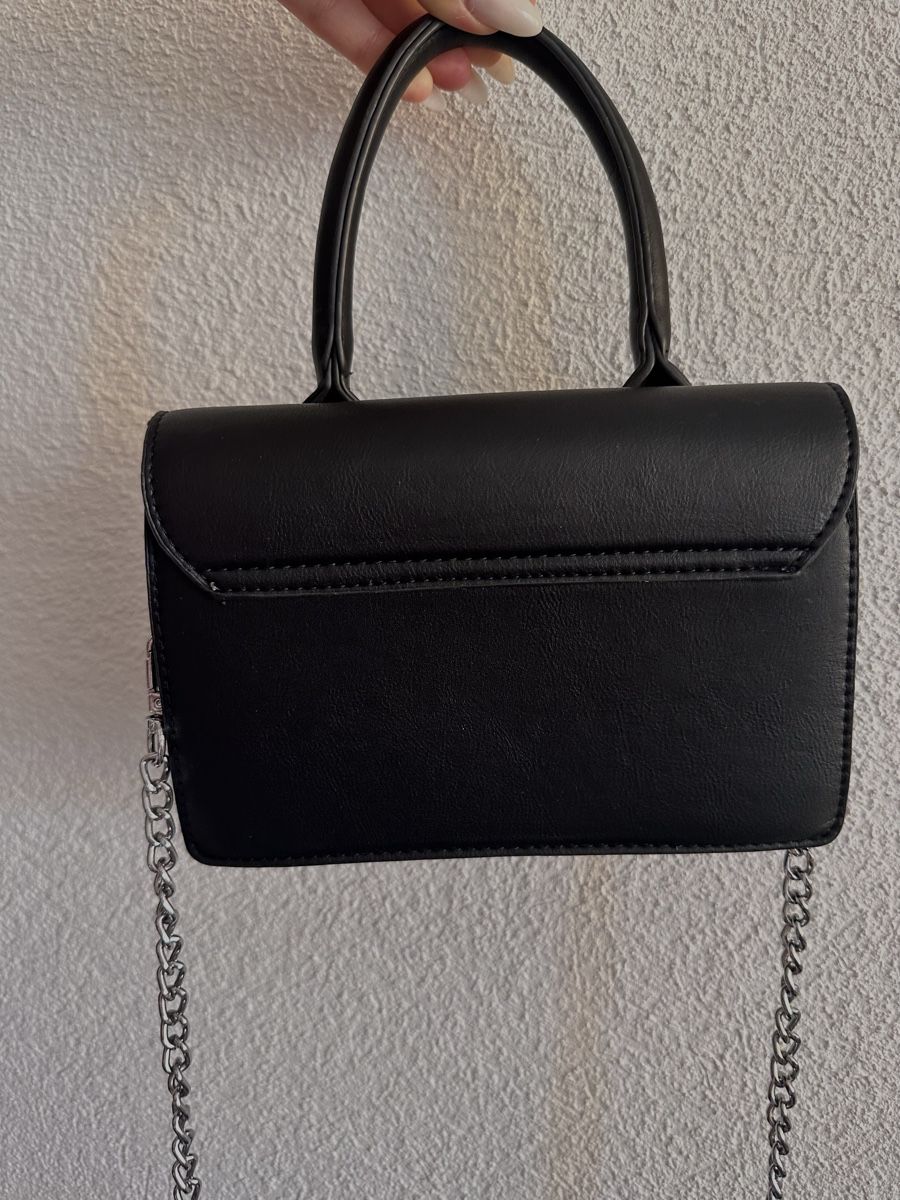 Borse da donna: Schwarze Mini Crossbody Tasche mit Kette – Nuovo (secondo la descrizione) da Zürich venduto da ElissZurich 1