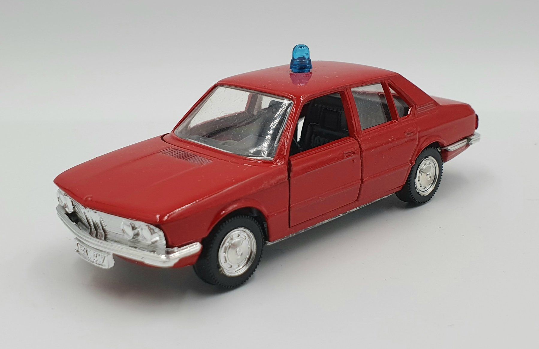 BMW Modellautos: Schuco BMW 520 – Gebraucht aus Rickenbach b. Wil von klassikmarkt.ch 2