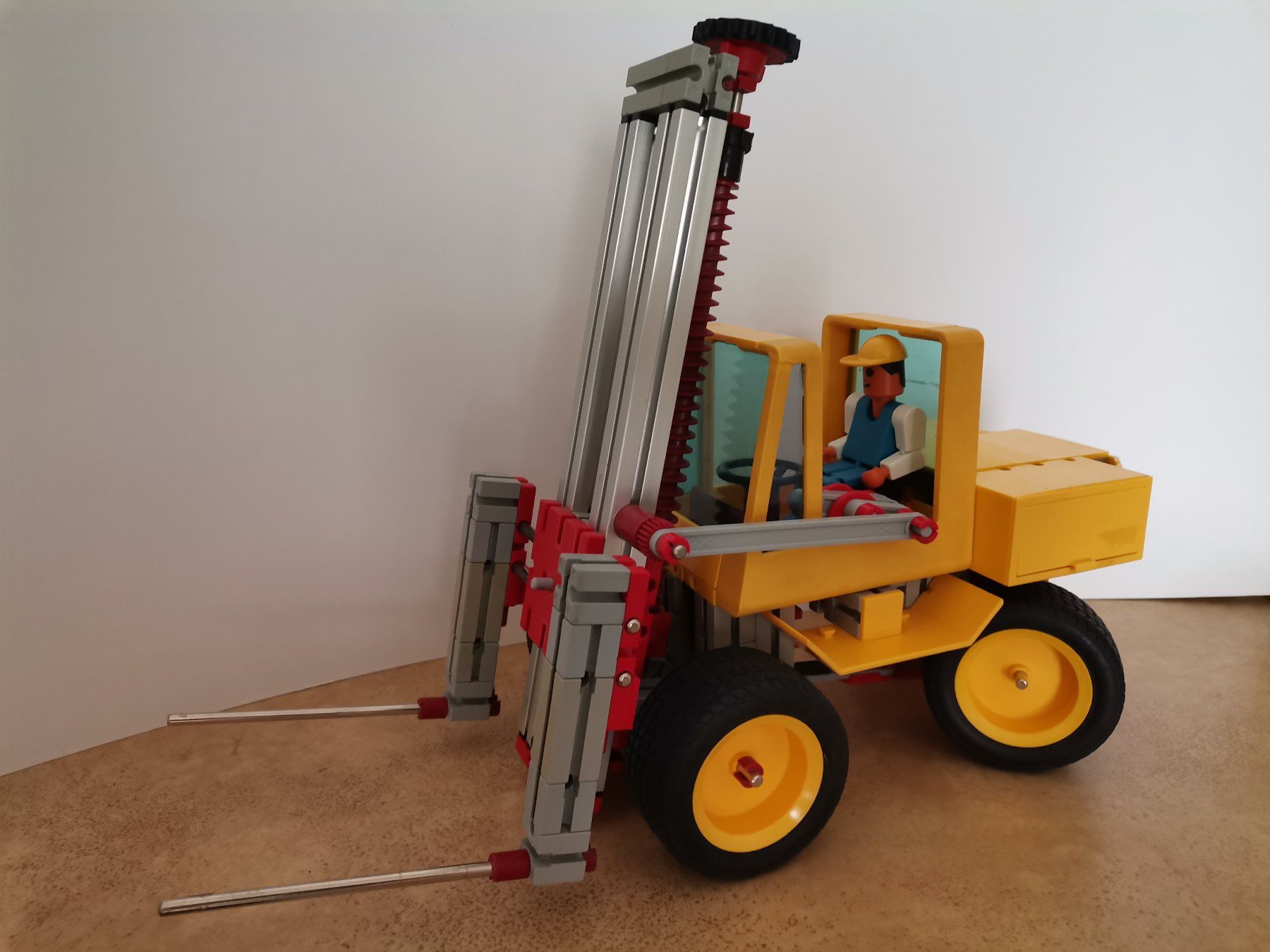 Fischer Spielzeuge: Gabelstapler Fischertechnik – Gebraucht aus Oftringen von Esthiboy