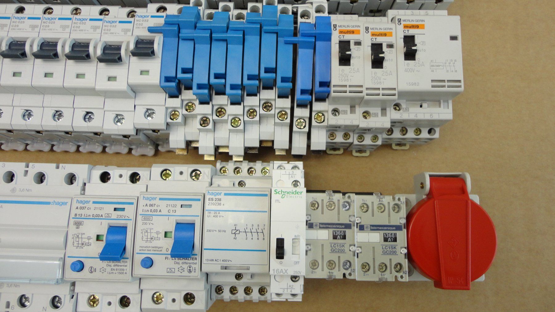 Hager Alimentazione elettrica: FI/LS Leitungsschutzschalter hager – Usato da Emmen venduto da Dora024 6