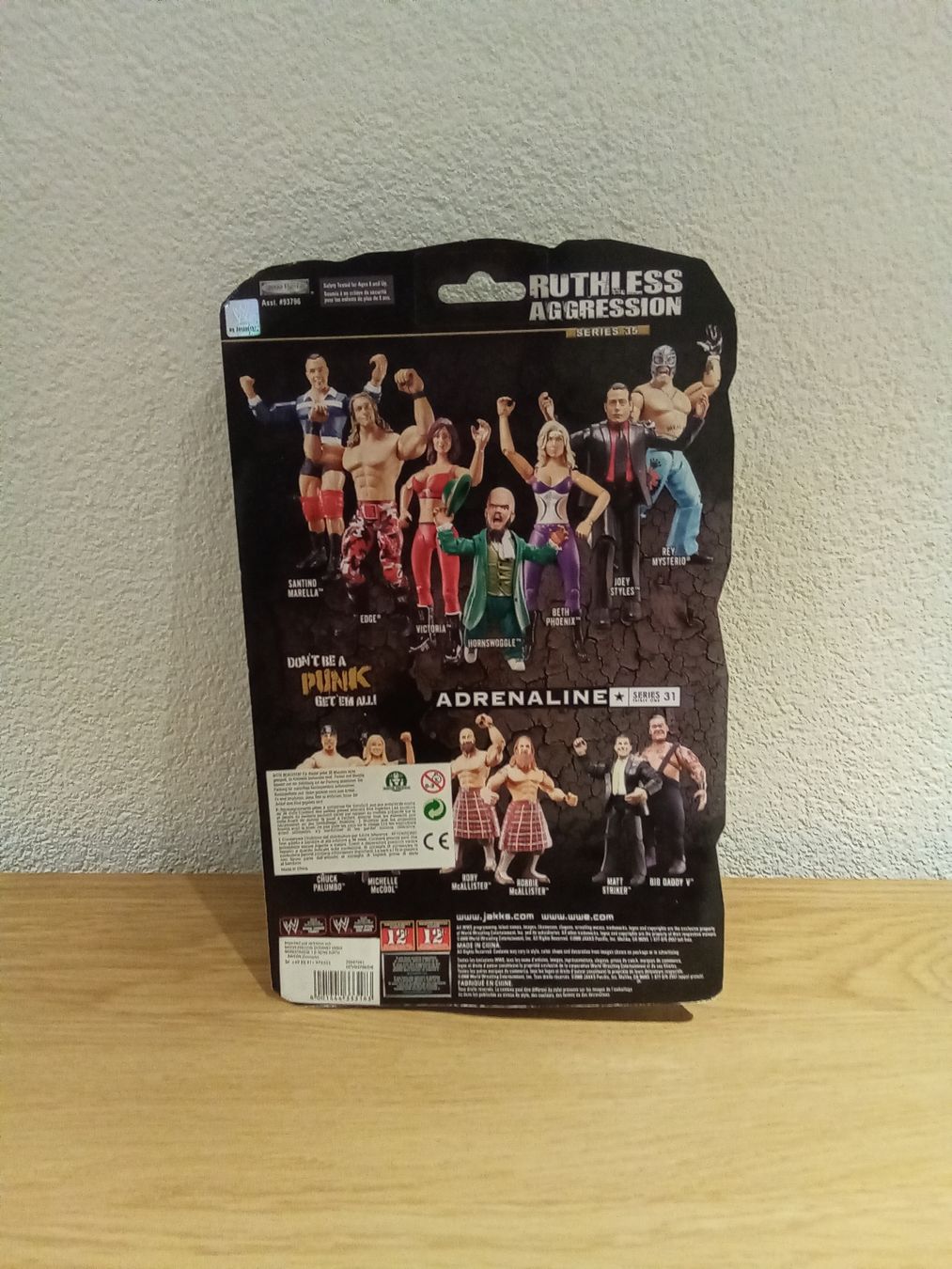 WWE Figuren: WWE Santino Marella Action Figur "Ruthless Aggression" – Neu und originalverpackt aus Burgdorf von Paedii01 1