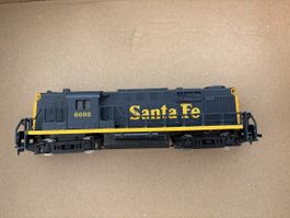 Locomotive Alco RS-11 Santa Fe #6692