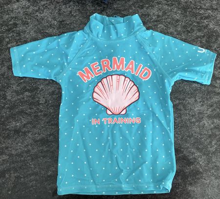 Bade-Shirt Meerjungfrau Gr.92, UV-Schutz für kleine Wasserni