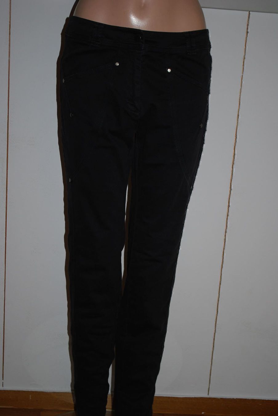 Jeans: Jeans LAURENT VIDAL  Taille/Grosse M – Usato da Cossonay-ville venduto da Super-Price-Quality