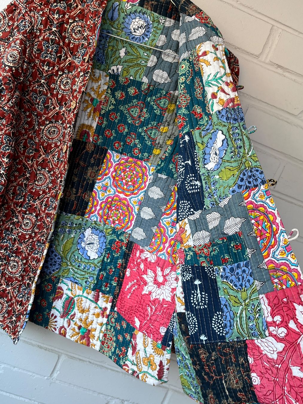 Giacche: Reversible Patchwork Jacket – Handmade in Jaipur India – Usato da Chiasso venduto da Pat_chuli 4