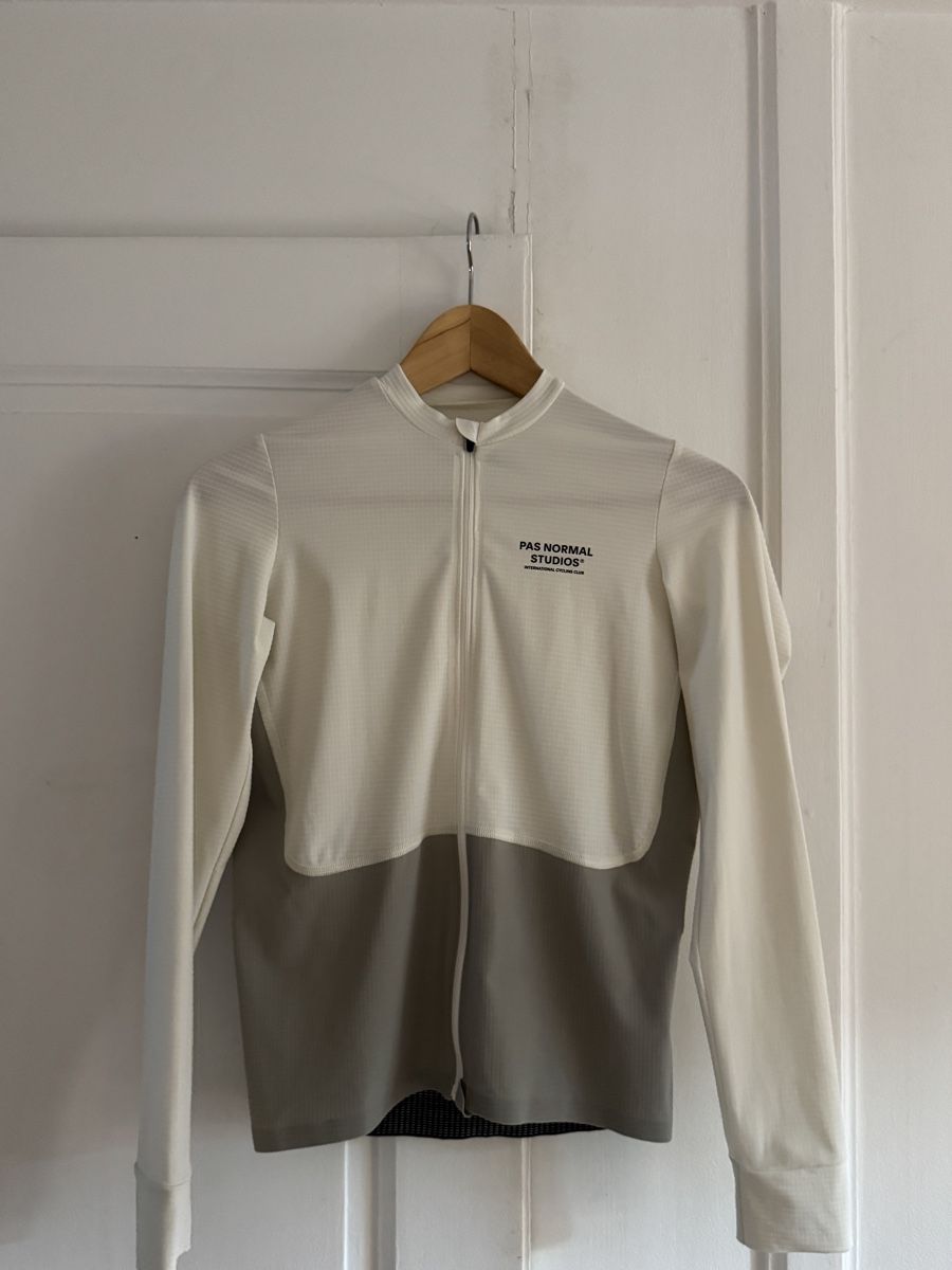 Canottiere & Pantaloni: Pas Normal Studios - Mechanism Pro Long Sleeve Jersey – Nuovo (secondo la descrizione) da Diesse venduto da second_life