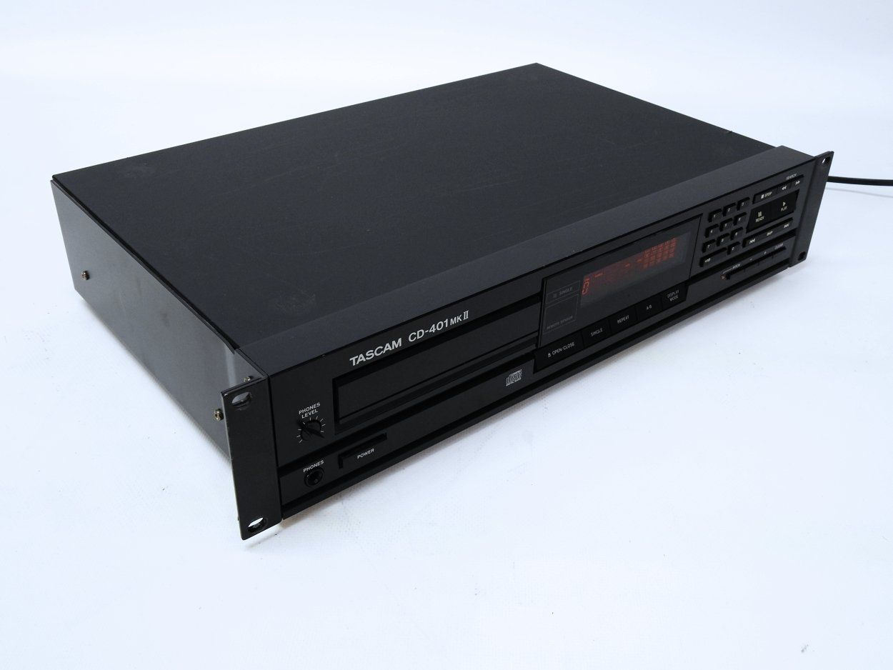 Tascam Audio- & Mediensysteme: Tascam CD 401 MK II – Gebraucht aus Lohn-Ammannsegg von wadoku