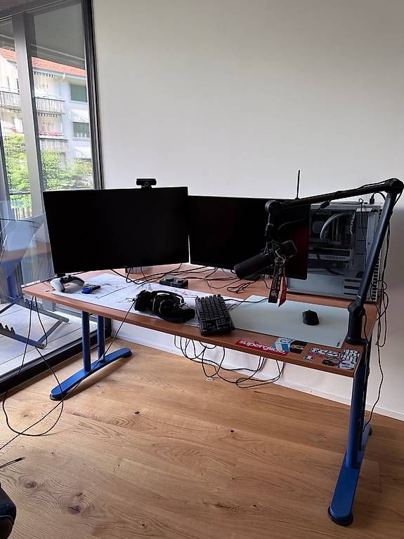 Schreibtische: Schreibtisch 170x90 cm – Gebraucht aus Dielsdorf von Ale_Cop