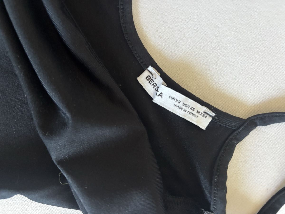 Bershka Robes et jupes: robe Bershka  – Neuf (Voir description) à Vouvry par sha_rk5q 1