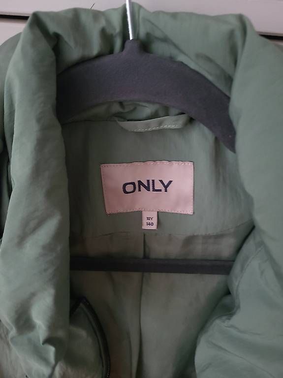 Giacche & Cappotti: Only Steppjacke Gr.140 top Zustand! – Usato da Oberaach venduto da Svea11 4