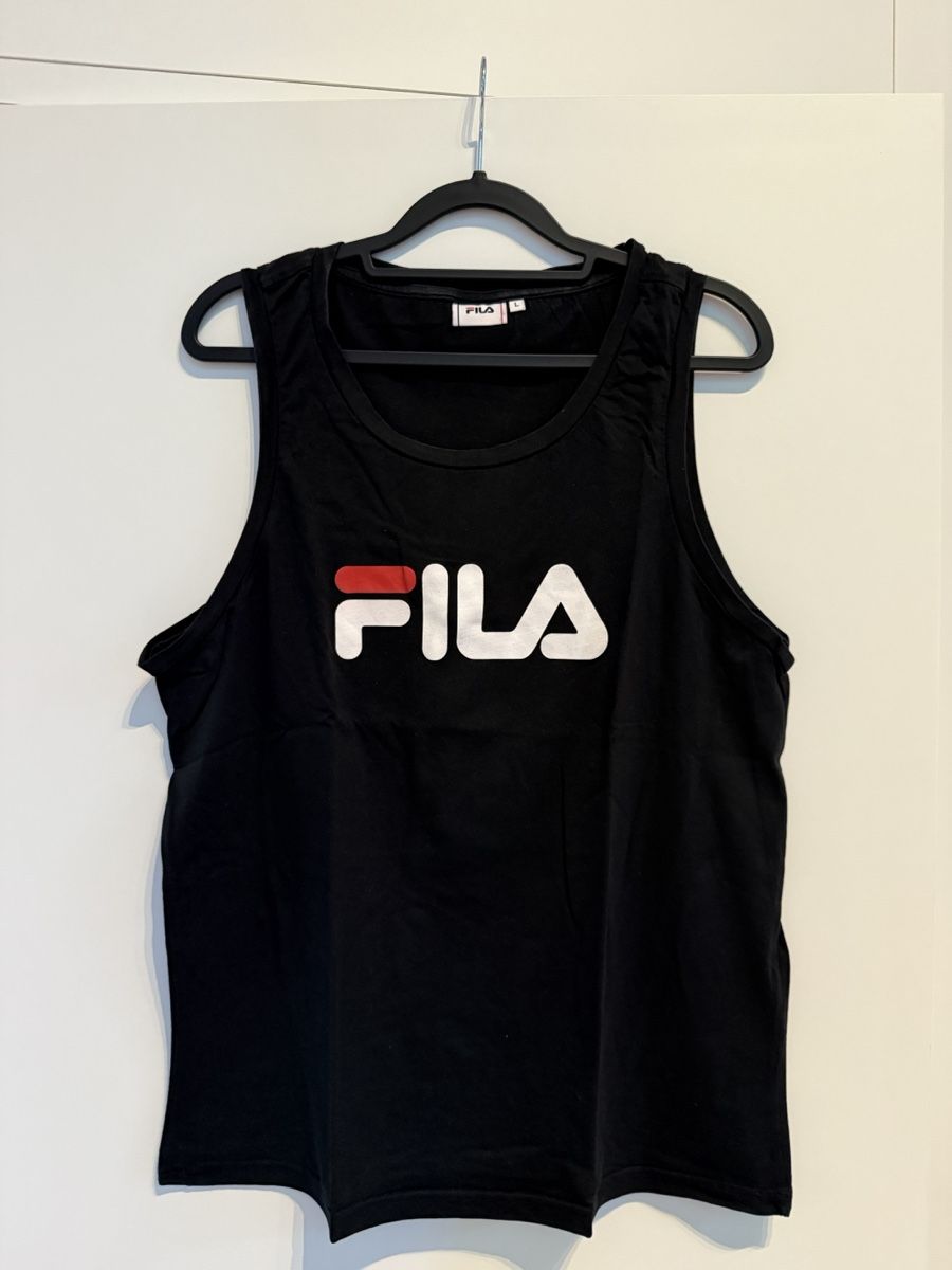 Fila T-shirt: Schwarzes Fila Tanktop – Usato da Wangen b. Olten venduto da danyffeler